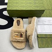 Women's The North Face x Gucci slide Beige merino wool 679948 DEB00 9556 - 2