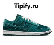 Nike Dunk Low Green Velvet (W) DZ5224-300 - 1