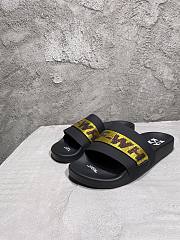 Off White Industrial Belt Slider Black  - 5