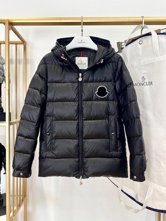 Moncler Down Jackets Top Quality In Black MODJ107 - 1