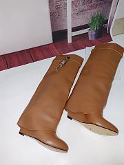 Givenchy Shark Lock boots in leather in Camel BE7021E0YP-913 - 3