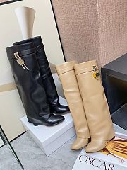 Givenchy Shark Lock Pant boots in grained leather in Beige BE701KE16L-250 - 5