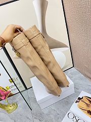 Givenchy Shark Lock Pant boots in grained leather in Beige BE701KE16L-250 - 4