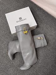 Givenchy Shark Lock pants boots in box leather in Gray BE7021E180-020 - 5