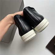 RICK OWENS FW22 STROBE LOW SNEAKS IN BLACK AND WHITE - 5