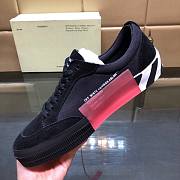 Off-White Low Vulcanized Sneakers Suede Black & Fuchsia - 3