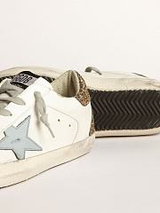 Super-Star sneakers with light blue leather star and gold glitter crocodile-print heel tab - 4