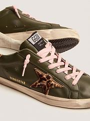 Golden Goose Super-Star sneakers in dark green leather with gold glitter heel tab - 2