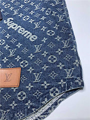 Louis Vuitton x Supreme 2017 LV Monogram Shirt  - 4