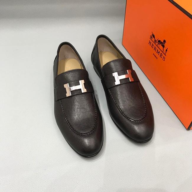 Hermes Paris loafer in goatskin with signature 