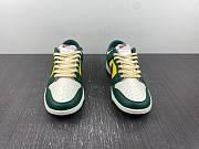 Nike Dunk Low SE Noble Green (Women's) FD0350-133 - 5