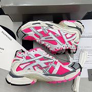 Balenciaga Runner Sneaker in neon pink 677402W3RBN9155 - 2