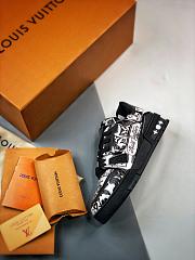 Louis Vuitton Trainer Comic Motifs Black White 1AB9WY - 3