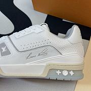 Louis Vuitton Trainer White Signature 1A8WB9 - 6