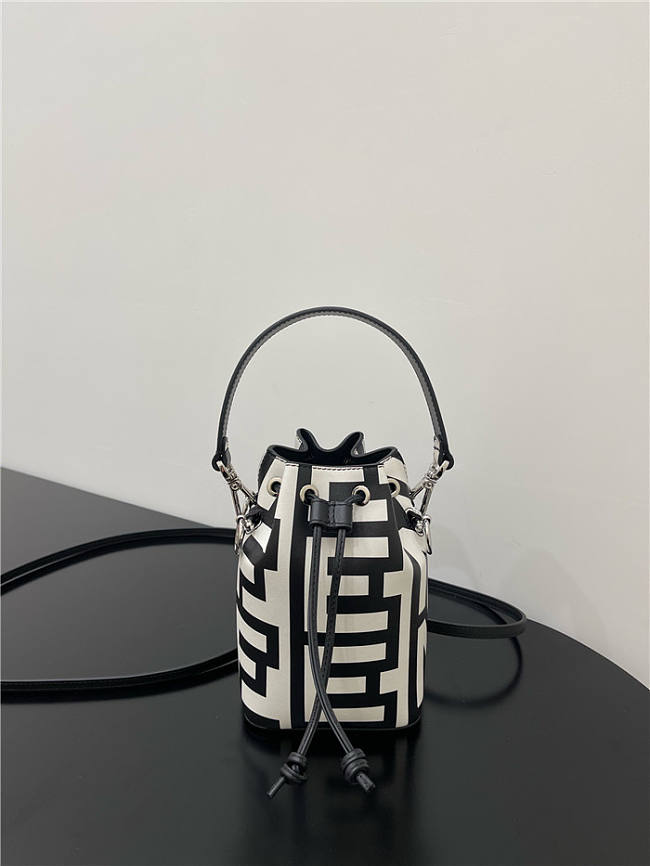 FENDI Mon Trésor Bucket Bag FENDJC94WHTLLLLL00 - 1