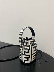 FENDI Mon Trésor Bucket Bag FENDJC94WHTLLLLL00 - 3