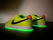 Nike Dunk Low SE Splash Volt  FJ4610-702 - 5