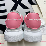 Alexander McQueen Wmns Oversized Sneaker 'White Coral' 621056 WHXMT 9097 - 5
