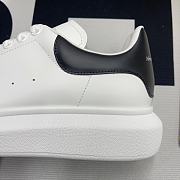 Alexander McQueen Oversized Sneaker 'White Black' 553680 WHGP5 9061 - 6