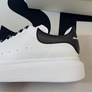 Alexander McQueen Oversized Sneaker 'White Black' 625156 WHXMT 9034 - 3