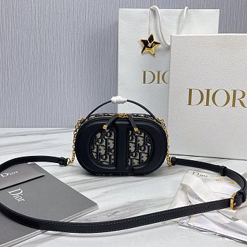 Christian Dior | CD SIGNATURE OVAL CAMERA BAG S2201UTZQ_M928