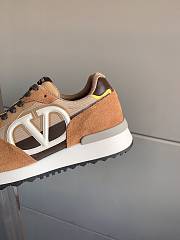 Valentino Garavani VLogo Netrunner Sneakers Wheat-brown YS0H17TAE - 5