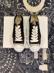 Maison Mihara Yasuhiro Hank Low Top Sneakers Black White A05FW702 - 2