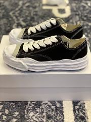 Maison Mihara Yasuhiro Hank Low Top Sneakers Black White A05FW702 - 5