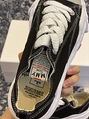 Maison Mihara Yasuhiro Hank Low Top Sneakers Black White A05FW702 - 6