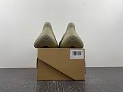 Adidas Yeezy Foam RNR Stone Salt  GV6840 - 3