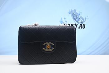 Chanel Classic Double Flap Quilted Lambskin Gold-tone Small Black 