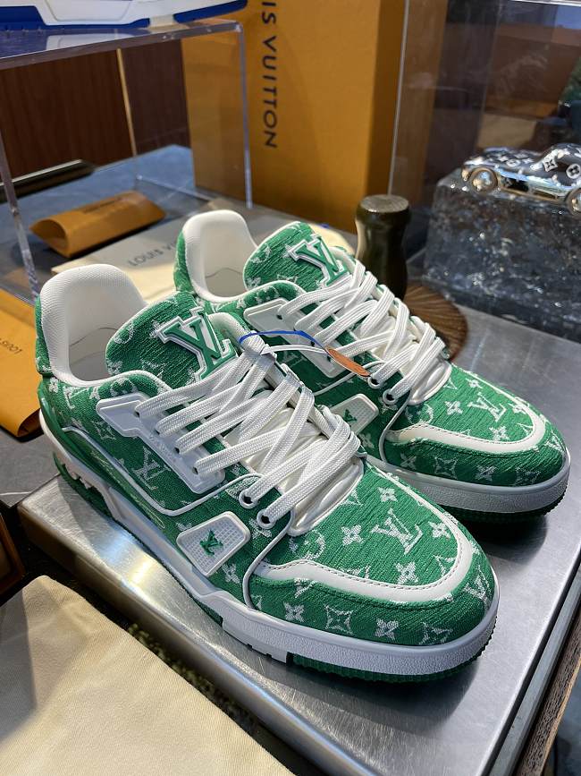 Louis Vuitton Trainers Green Custom - 1