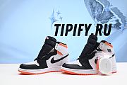 Air Jordan 1 Retro High Electro Orange 555088-180 - 5