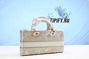 Dior Medium Lady D-Lite Bag White Cannage Embroidery - 2