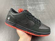 Nike SB Dunk Low Black Pigeon  883232-008 - 6