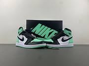 Air Jordan 1 Retro High OG Green Glow  DZ5485-130 - 4