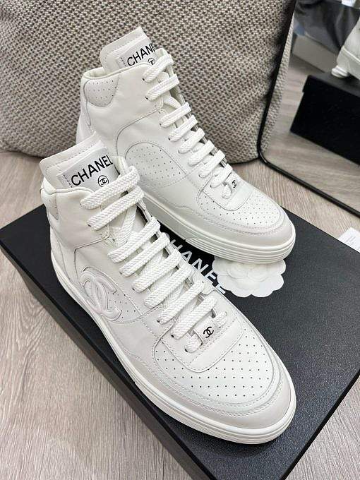 CHANEL White High Top Sneaker Trainer 23A - 1