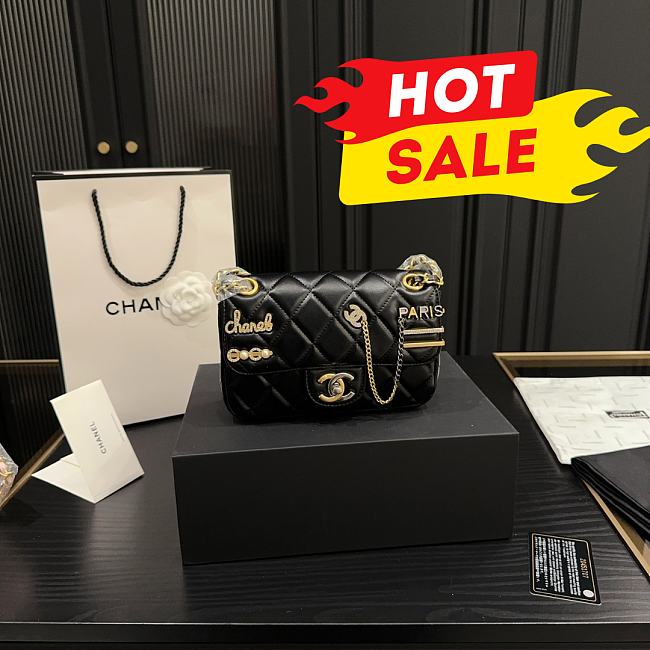 Chanel Mini Flap Bag 2021 Black 20cm x 12cm - 1