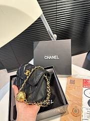 Chanel Classic Black Lambskin Pearl Crush Card Holder Belt Bag 12cm x 10 cm - 5