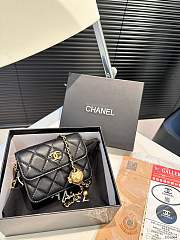 Chanel Classic Black Lambskin Pearl Crush Card Holder Belt Bag 12cm x 10 cm - 4