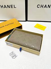 LV Zippy Wallet Turtledove Monogram Empreinte Beige 19cm x 10cm  - 5