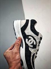 Chanel 22A CC Logo Sneakers White/Black  - 6