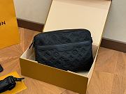 Louis Vuitton Duo Messenger ‘Black’ Bag M69827 25cm x 18.5cm x 7cm  - 2