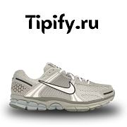 Nike Zoom Vomero 5 SE Light Orewood Brown  FZ3653-104 - 1