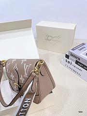 Louis Vuitton Diane Monogram Empriente Leather Tourterelle Beige/Cream 25cm x 16cm x 9cm - 6