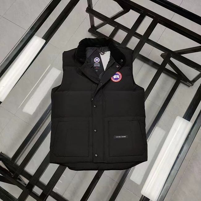 Canada Goose Freestyle Crew Down Vest - 1