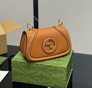 Gucci Blondie small top handle bag 22cm x 13cm - 1