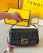 FENDI Baguette Noir handbag - 3