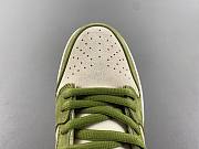 Yuto Horigome x Dunk Low SB 'Asparagus' HF8022 300 - 3