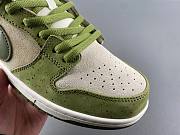 Yuto Horigome x Dunk Low SB 'Asparagus' HF8022 300 - 2